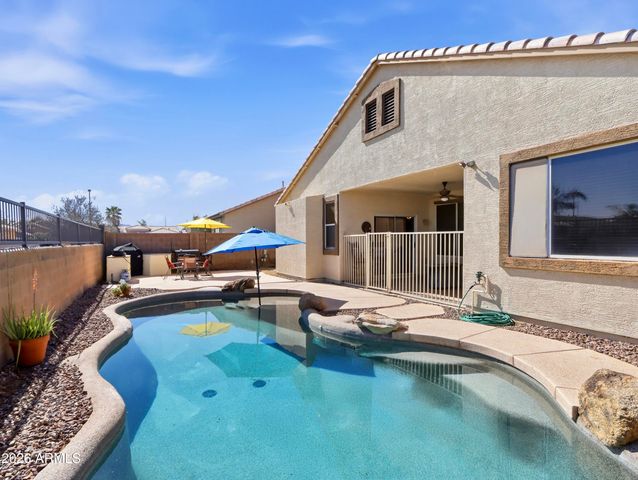 3897 S SUNNYVALE Avenue, Gilbert, AZ 85297