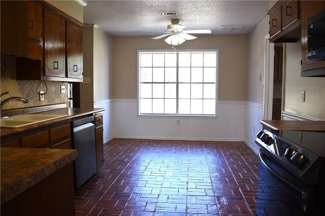 3816 Leslie Road, Saraland, AL 36571