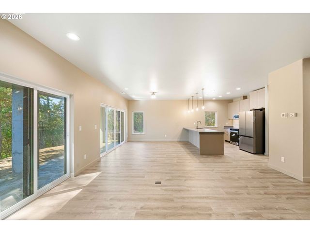1103 TALUS Way, Port Orford, OR 97465