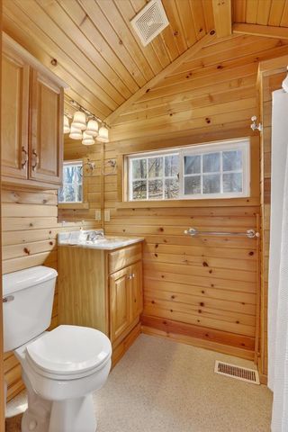 433 E Ellendale Road, Edgerton, WI 53534