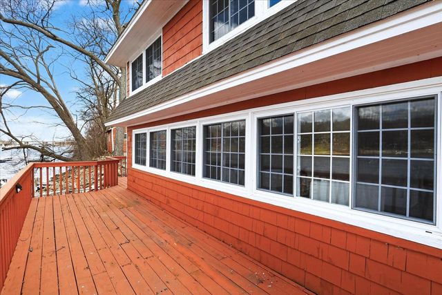 433 E Ellendale Road, Edgerton, WI 53534