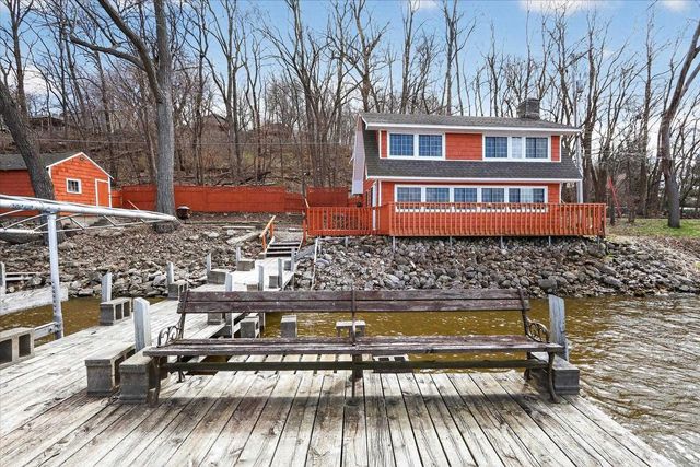433 E Ellendale Road, Edgerton, WI 53534