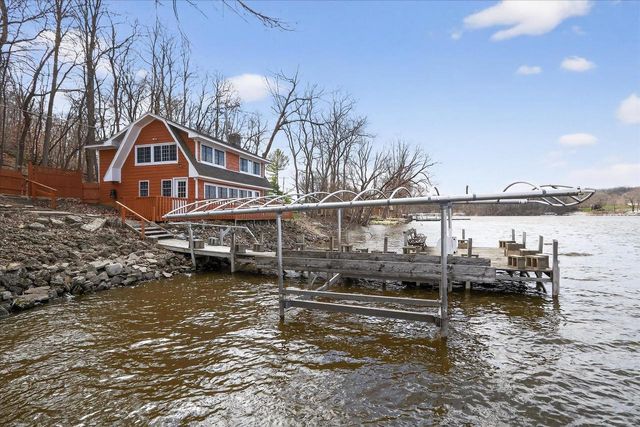 433 E Ellendale Road, Edgerton, WI 53534