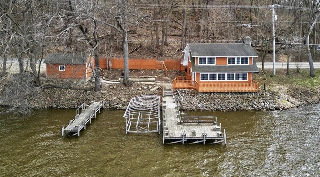 433 E Ellendale Road, Edgerton, WI 53534