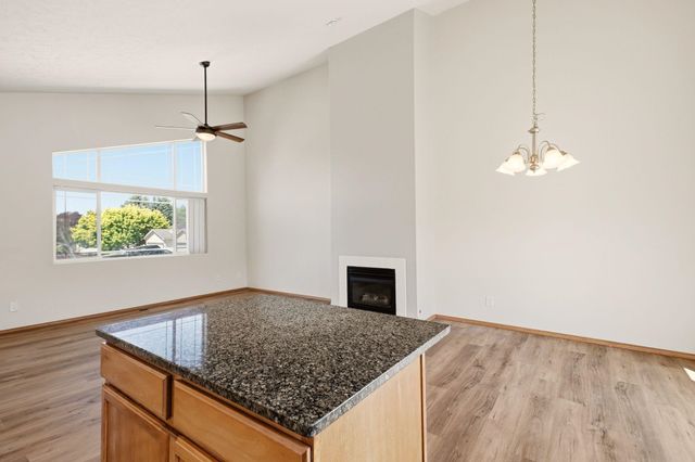 1804 N Drummond St, Greenacres, WA 99016