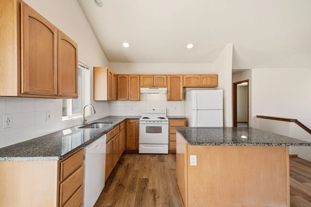 1804 N Drummond St, Greenacres, WA 99016