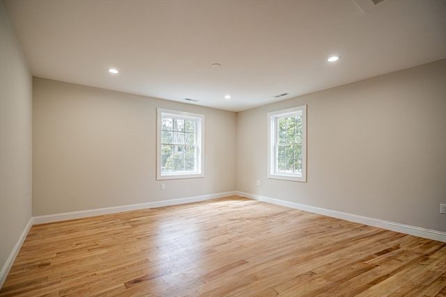 35 Homestead Road, Lynnfield, MA 01940