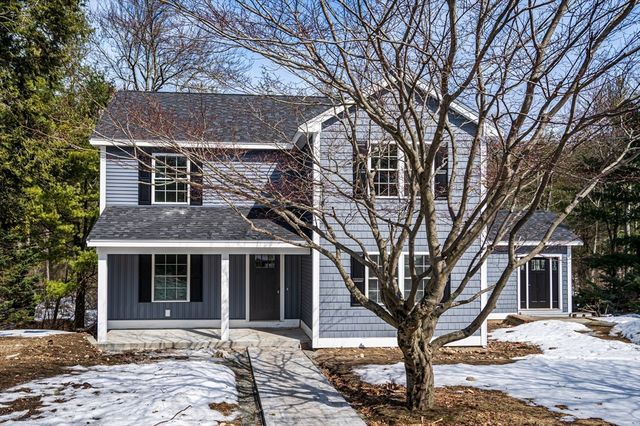 35 Homestead Road, Lynnfield, MA 01940