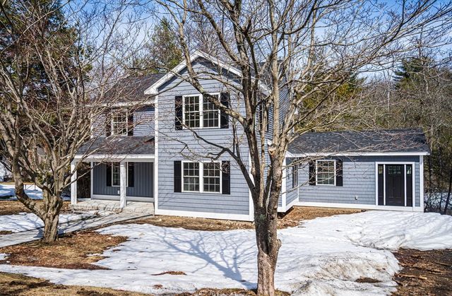 35 Homestead Road, Lynnfield, MA 01940