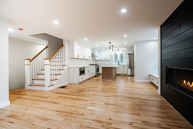 35 Homestead Road, Lynnfield, MA 01940