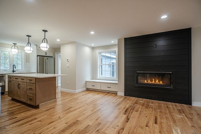 35 Homestead Road, Lynnfield, MA 01940