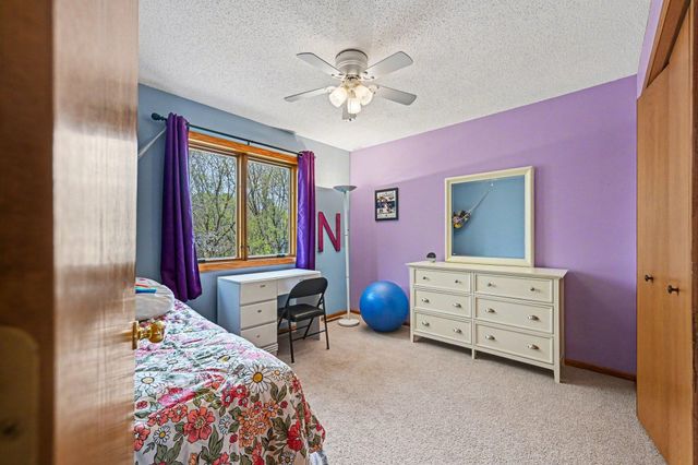 675 Bridle Ridge Circle, Eagan, MN 55123