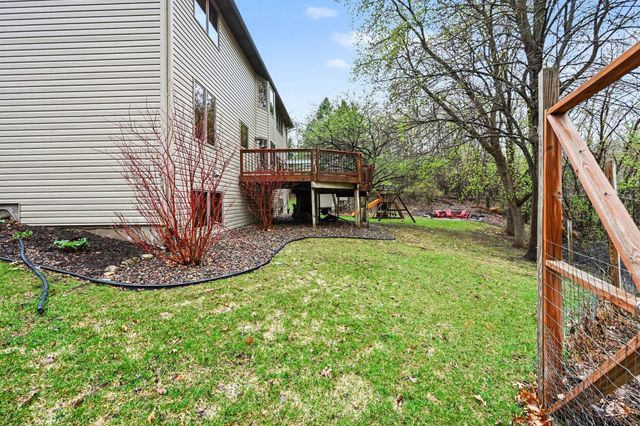 675 Bridle Ridge Circle, Eagan, MN 55123
