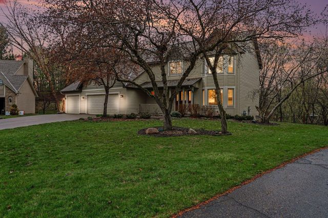 675 Bridle Ridge Circle, Eagan, MN 55123