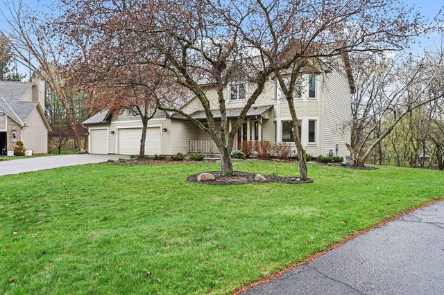 675 Bridle Ridge Circle, Eagan, MN 55123