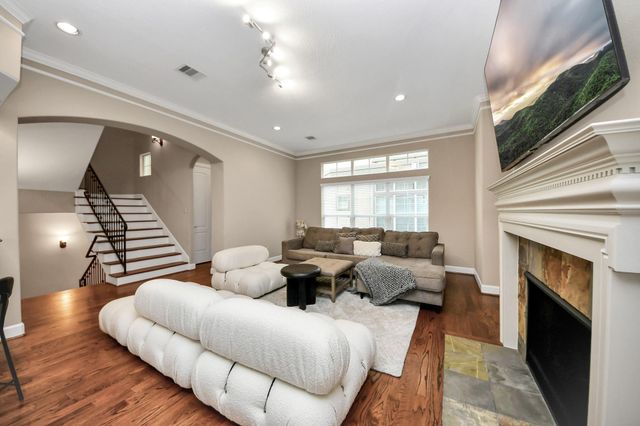 4506 Feagan Street B, Houston, TX 77007