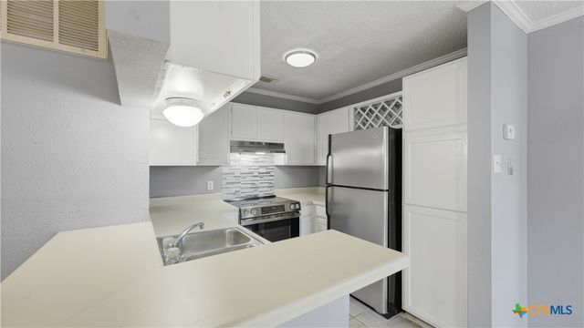 5322 Medical Drive B103, San Antonio, TX 78240