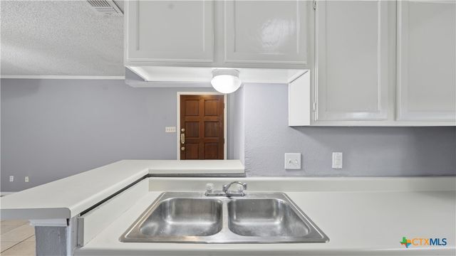 5322 Medical Drive B103, San Antonio, TX 78240