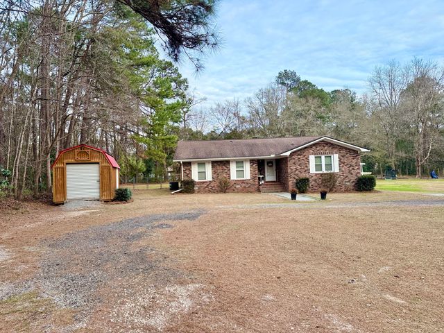 125 Atkinson Lane, Bonneau, SC 29431