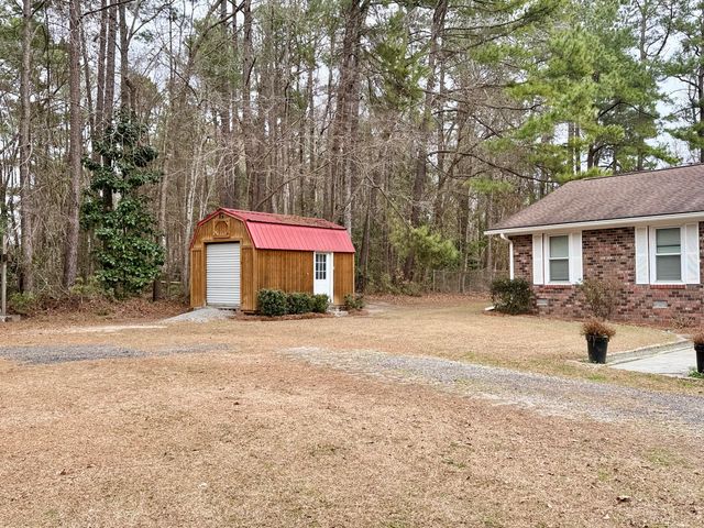 125 Atkinson Lane, Bonneau, SC 29431