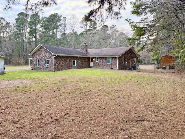 125 Atkinson Lane, Bonneau, SC 29431