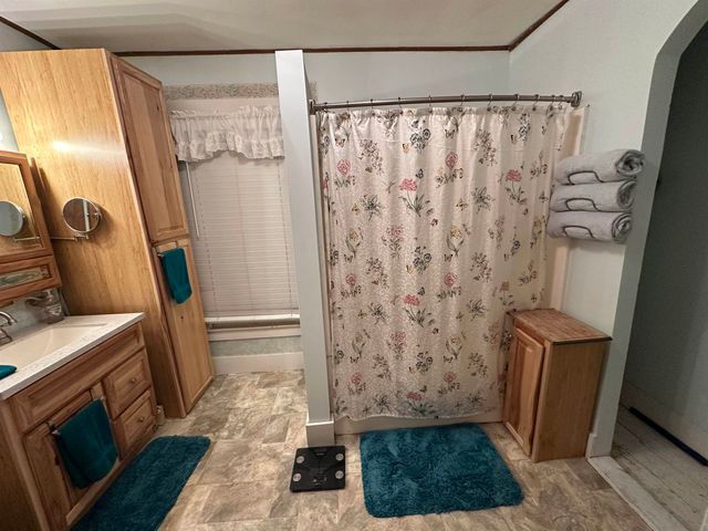 16 Howe Street, Williamstown, VT 05679