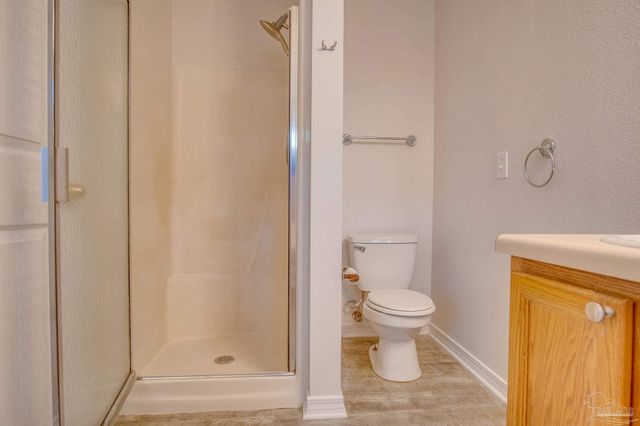 2029 Shadow Lake Dr, Gulf Breeze, FL 32563