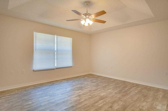 2029 Shadow Lake Dr, Gulf Breeze, FL 32563