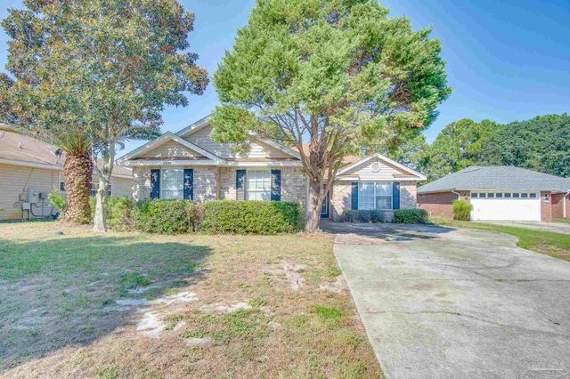 2029 Shadow Lake Dr, Gulf Breeze, FL 32563