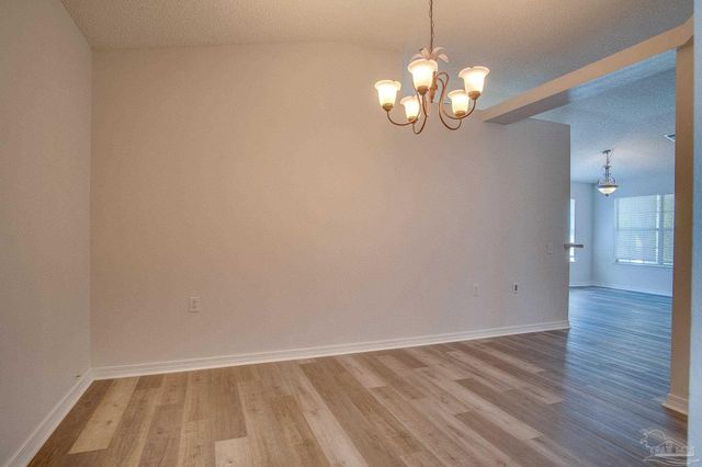 2029 Shadow Lake Dr, Gulf Breeze, FL 32563