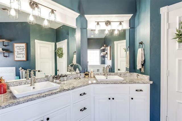10613 NW 38th Street, Yukon, OK 73099