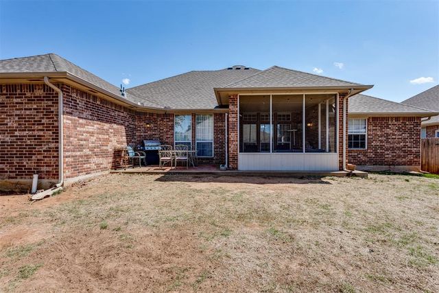 10613 NW 38th Street, Yukon, OK 73099