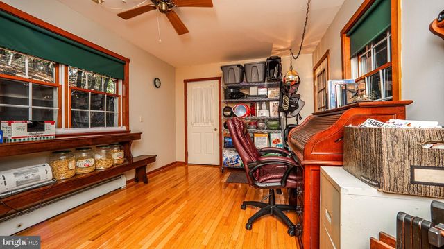 240 EVANS RD, Lititz, PA 17543