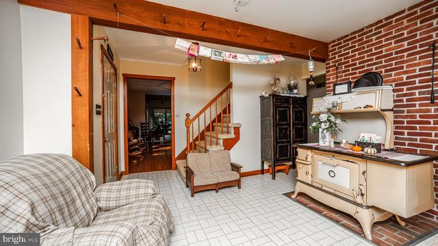 240 EVANS RD, Lititz, PA 17543