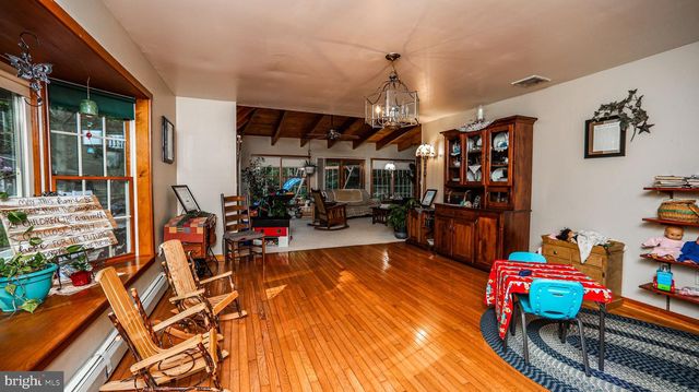 240 EVANS RD, Lititz, PA 17543