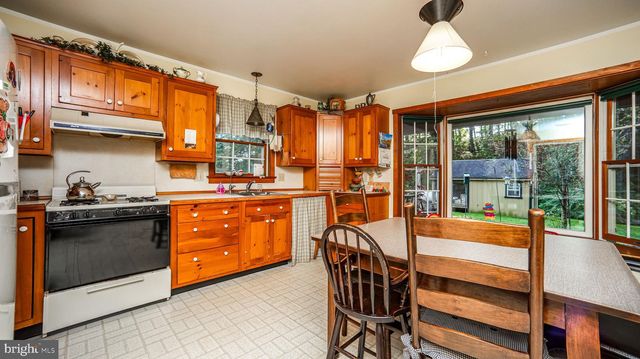 240 EVANS RD, Lititz, PA 17543