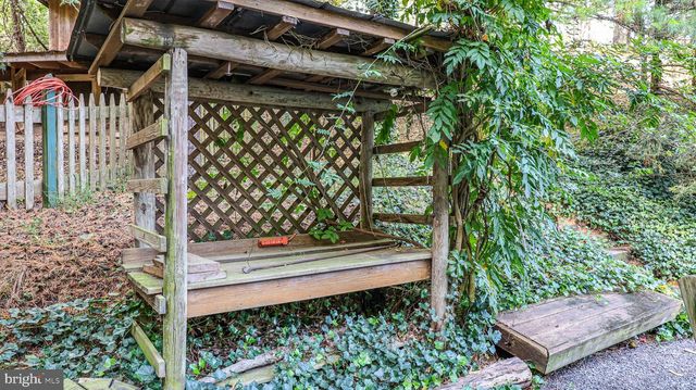 240 EVANS RD, Lititz, PA 17543