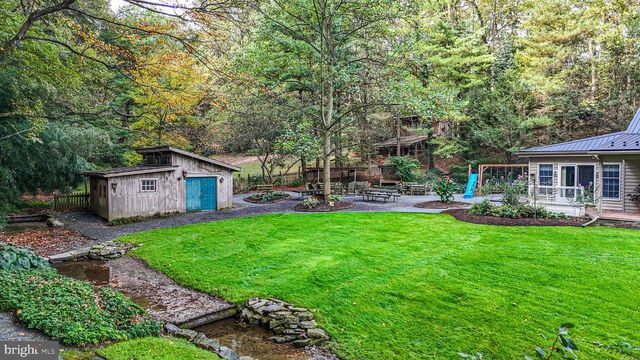 240 EVANS RD, Lititz, PA 17543