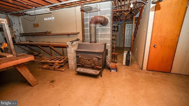 240 EVANS RD, Lititz, PA 17543