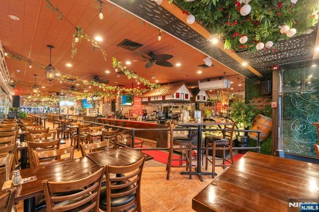 5910 Bergenline Avenue, West New York, NJ 07093