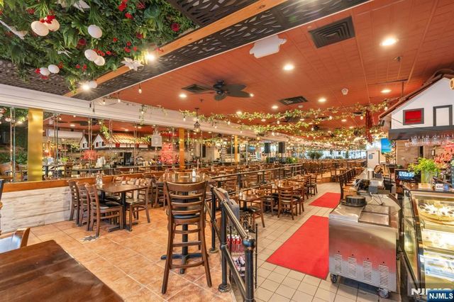 5910 Bergenline Avenue, West New York, NJ 07093