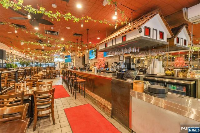 5910 Bergenline Avenue, West New York, NJ 07093