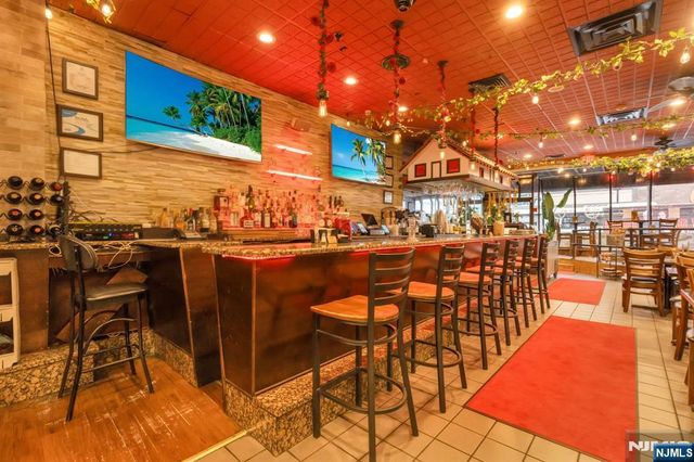 5910 Bergenline Avenue, West New York, NJ 07093