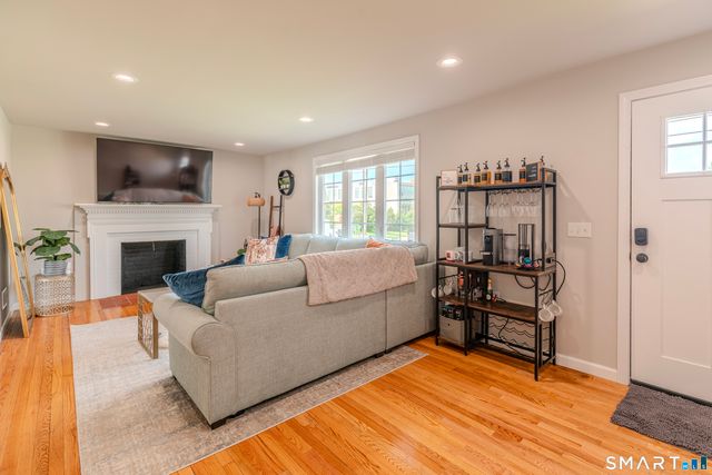 50 Garfield Avenue, Middletown, CT 06457