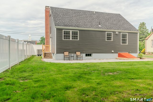 50 Garfield Avenue, Middletown, CT 06457