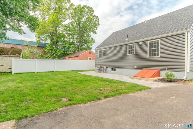 50 Garfield Avenue, Middletown, CT 06457