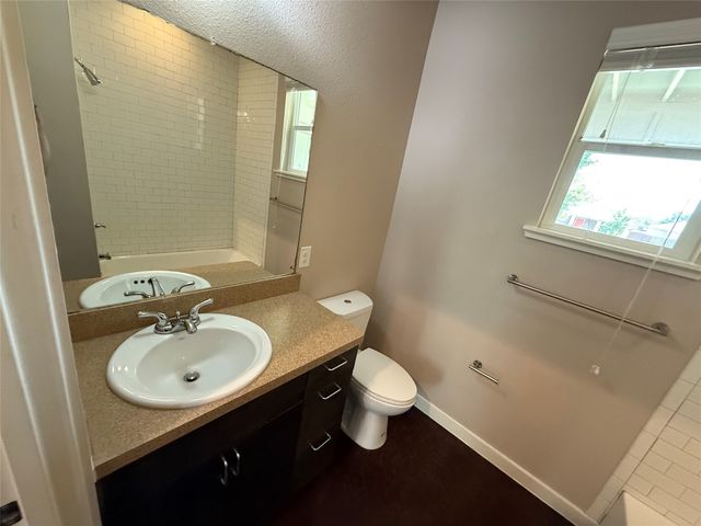 2823 South Boulevard, Dallas, TX 75215