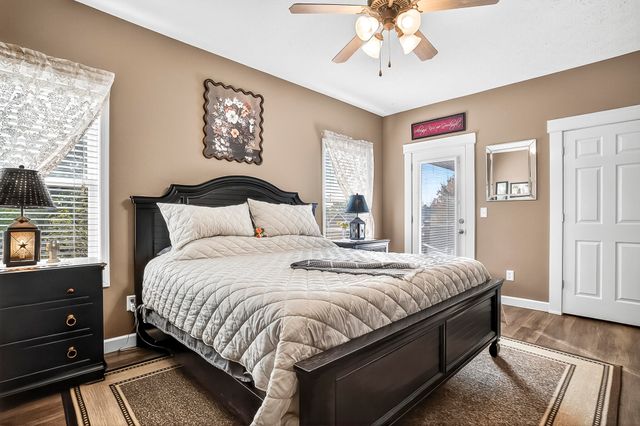 810 E Montarosa Drive, Nixa, MO 65714