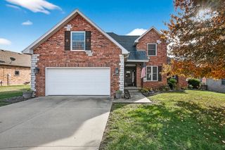 810 E Montarosa Drive, Nixa, MO 65714