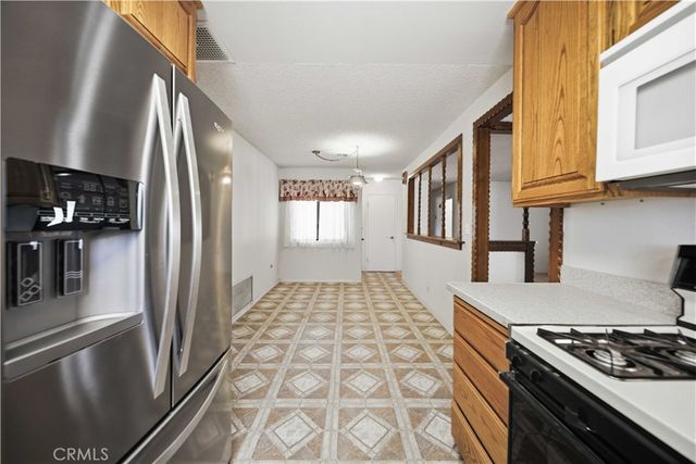 9173 Aspen, California City, CA 93505